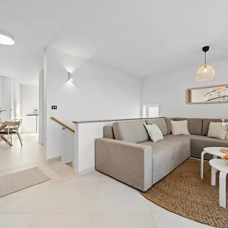 Petra Apartment *