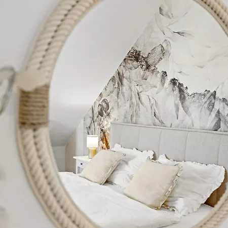 Petra Apartment *